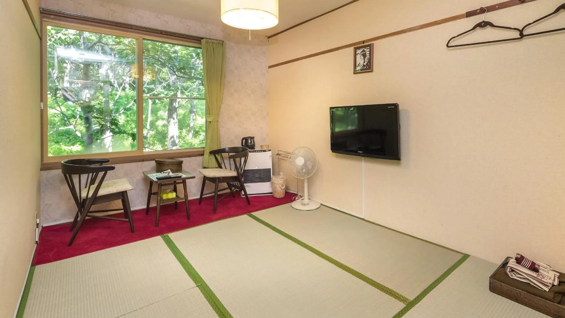 Shiretoko Kokun Kekun Hotel Utoro 2*,